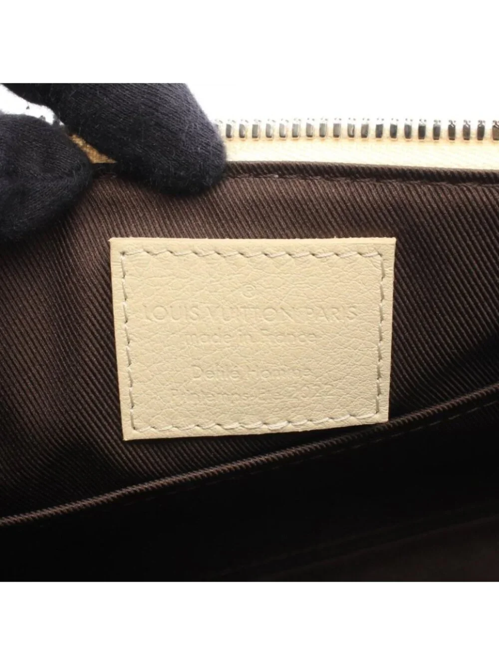 Louis Vuitton Shoulder Bag City Keepall Cream Leather